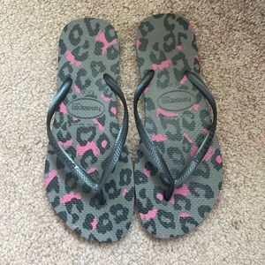 Havaianas slippers